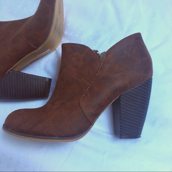 Michael Antonio Brown Ankle Booties - Picture 6 of 8